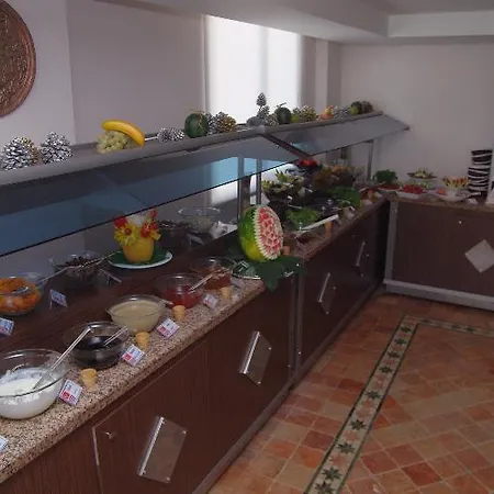 阿塔克公寓式酒店 3*