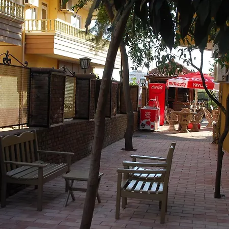 Aparthotel Atak 4*